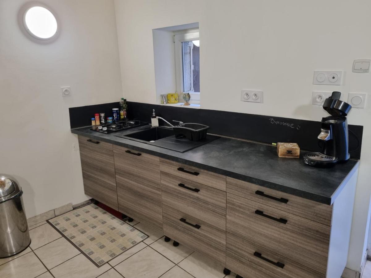 Impasse Secrete - Duplex - Wifi Apartment อีซัวร์ ภายนอก รูปภาพ