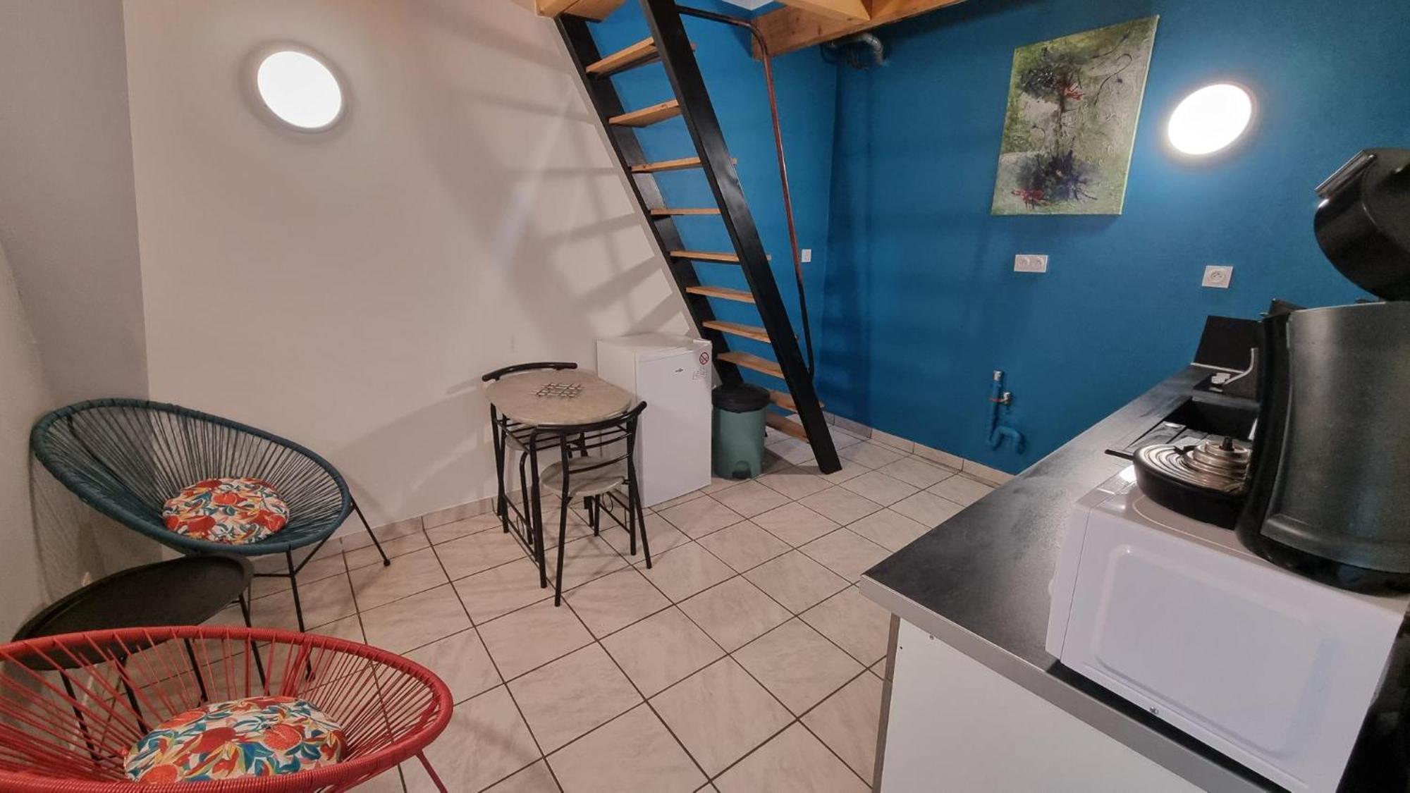 Impasse Secrete - Duplex - Wifi Apartment อีซัวร์ ภายนอก รูปภาพ